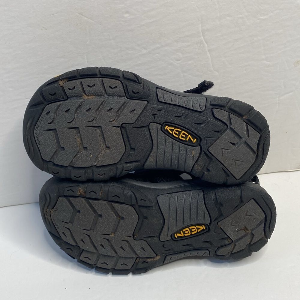 Keen Newport H2 Hiking Waterproof Sandal Kids Black - Picture 6 of 9